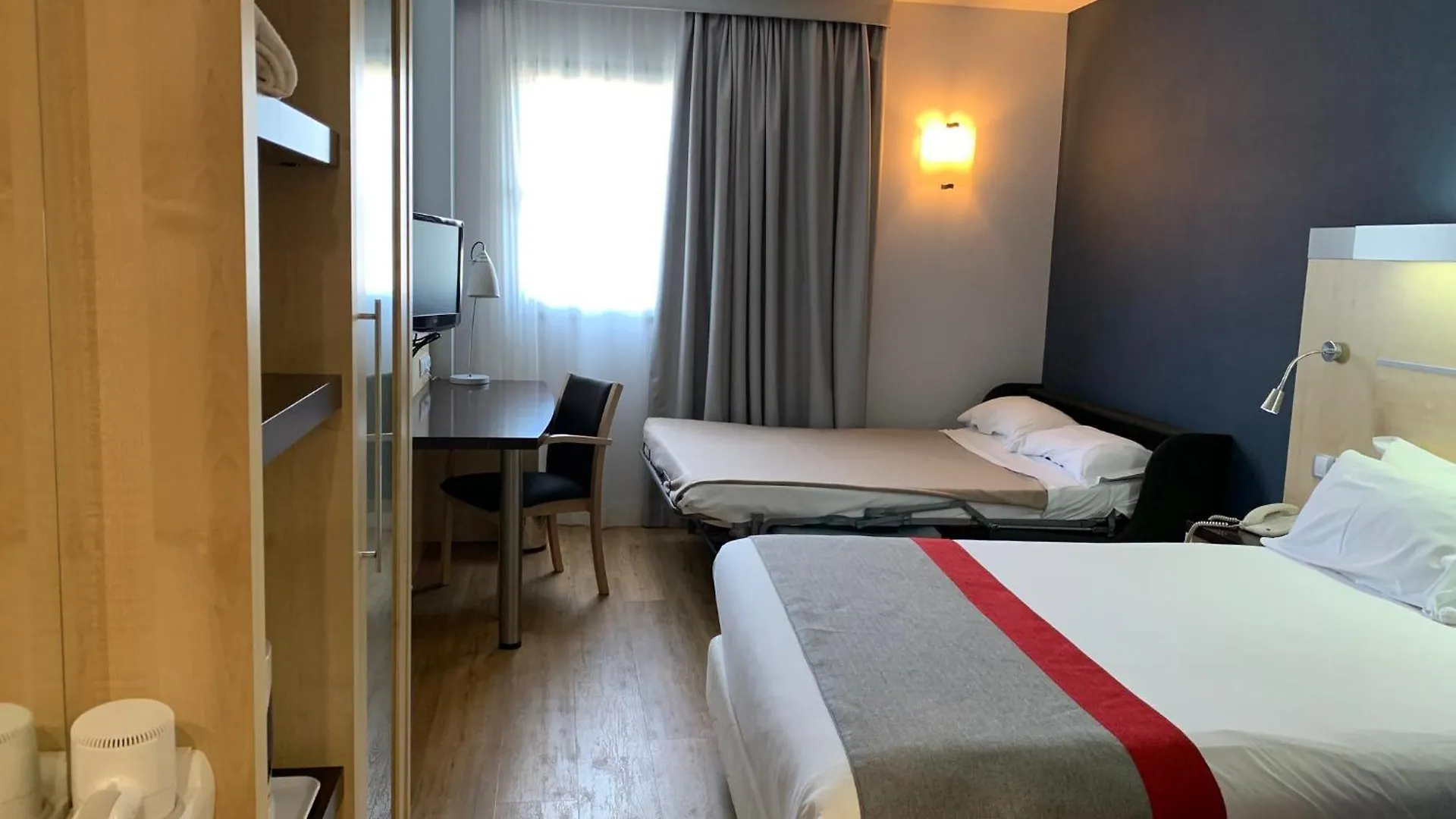 ***  Holiday Inn Express Vitoria, An Ihg Hotel Espanha